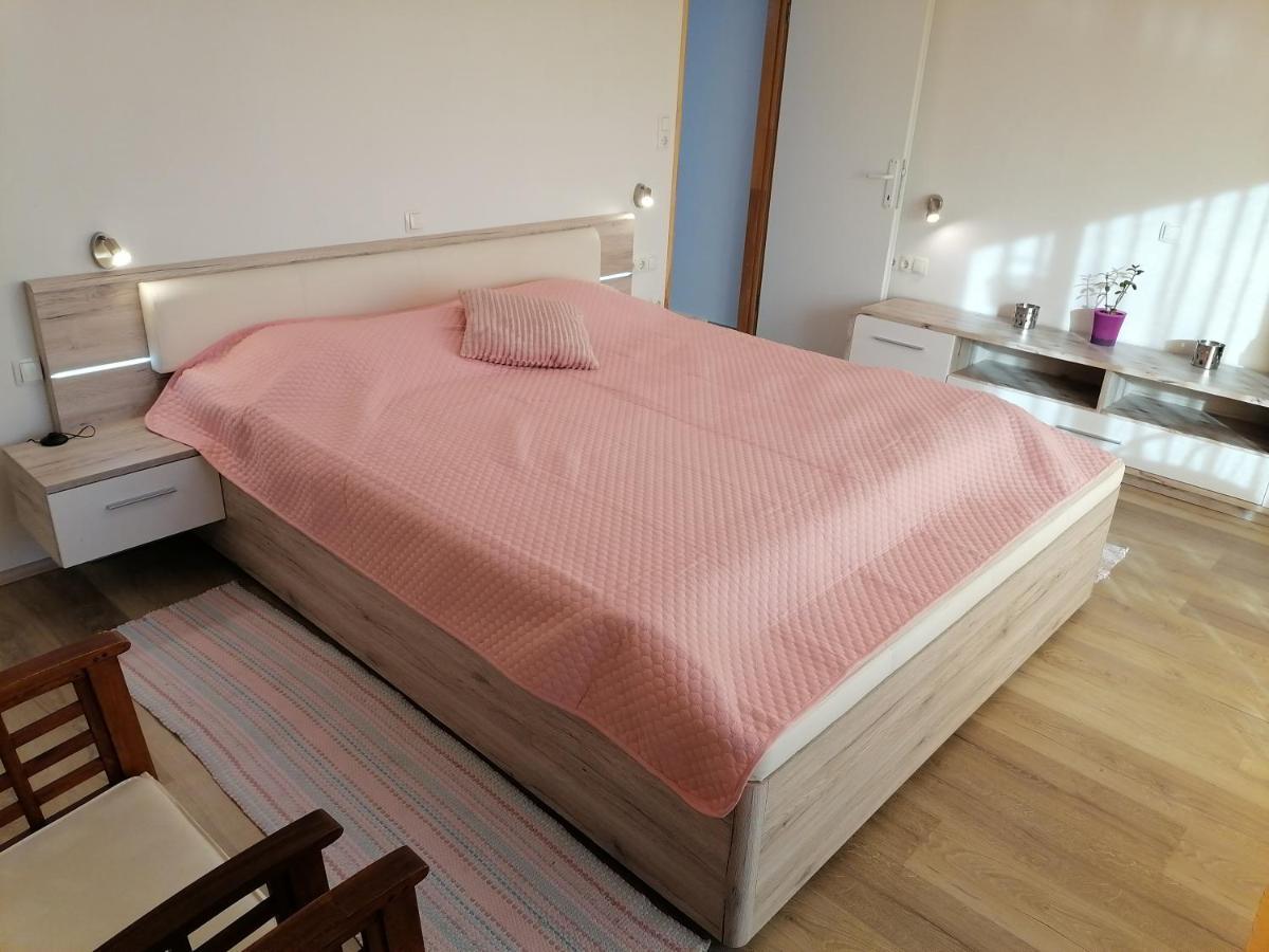 Kika Apartment Dramalj Luaran gambar